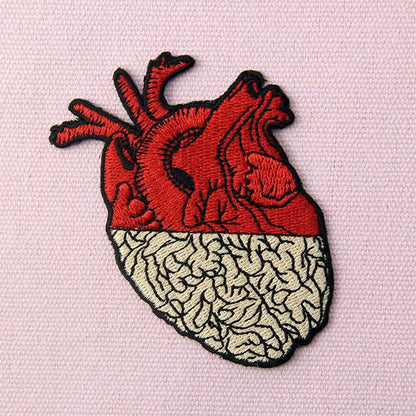 6 pcs Anatomical Red Heart Patches Embroidered Badge Iron On Sew On Patch Applique for Backpack, Jacket, Denim Clothes, Pants,Hat, etc.